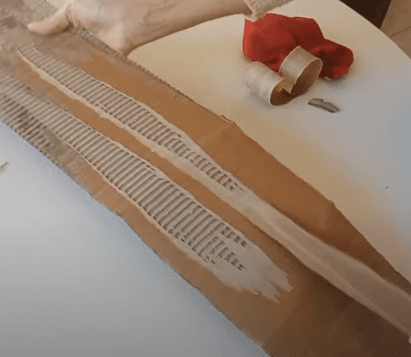 removing-layer-from-cardboard
